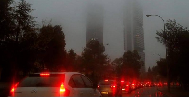 El lunes llovió con fuerza en Madrid. / EFE