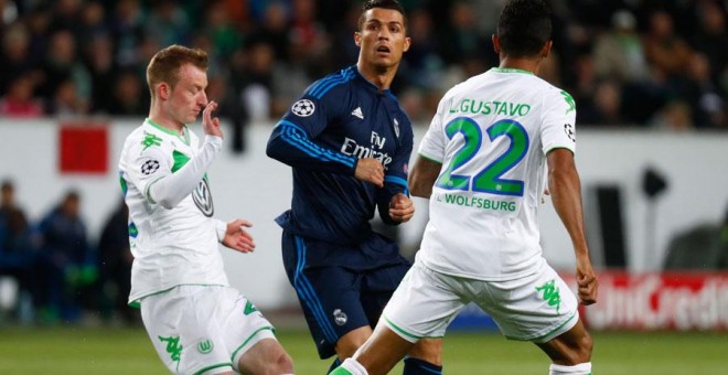 Cristiano, en un momento del partido ante el Wolfsburgo. Reuters / Kai Pfaffenbach