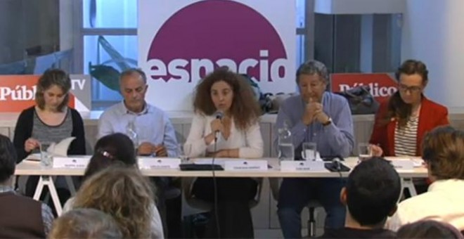 Marina Albiol, Carlos Ugarte, Itziar Ruiz-Giménez, Sami Naïr y Estrella Galán, durante el debate organizado por Espacio Público.