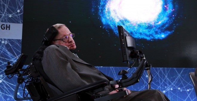 Stephen Hawking durante la presentación del proyecto Starshot. REUTERS/Lucas Jackson