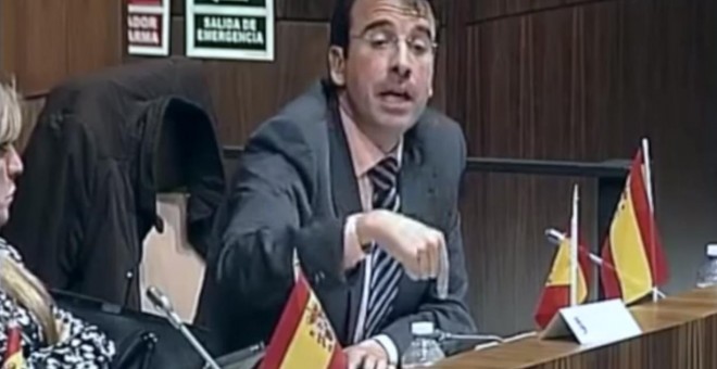 Contestación de Miguel Ángel Recuenco a Leganemos-Podemos, durante el pleno municipal de abril 2016