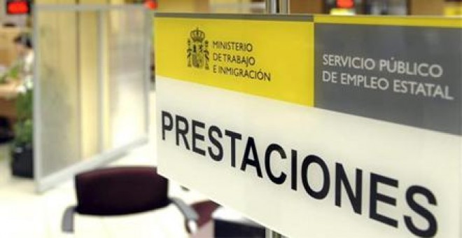 UGT insta al Gobierno a ampliar las prestaciones del paro. Oficina de empleo de Valladolid. EFE