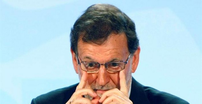 El presidente del Gobierno en funciones, Mariano Rajoy, durante la clausura de una conferencia con todos los portavoces parlamentarios de su partido en España y que ha tenido lugar en Alicante. EFE/Morell