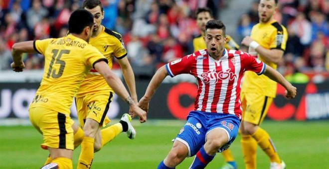 El Sporting de Gijón y el Getafe vivirán un duelo dramático por la permanencia. /EFE