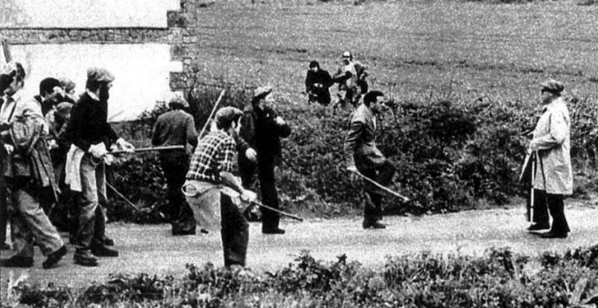 "El hombre de la gabardina”, el oficial retirado del ejército, José Luis Marín García-Verde, dispara mortalmente a  Aniano Jiménez.- PARTIDO CARLISTA