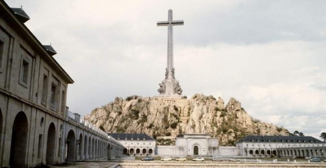 El Valle de los Caídos, en el interior de cuya basílica descansan los restos de más de 33.400 víctimas de la Guerra Civil. EFE