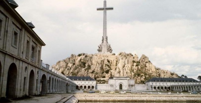 El Valle de los Caídos, en el interior de cuya basílica descansan los restos de más de 33.400 víctimas de la Guerra Civil. EFE