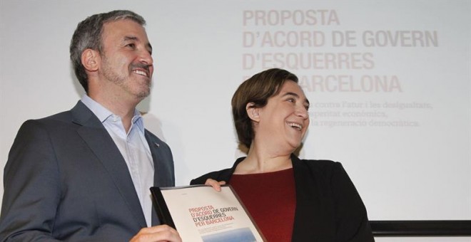 La alcaldesa de Barcelona, Ada Colau, con Jaume Collboni (PSC) presentando el preacuerdo./ EP