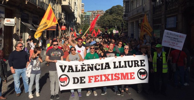 Pancartas antifascistas en Valencia para protestar contra el homenaje a Mussolini. J. C