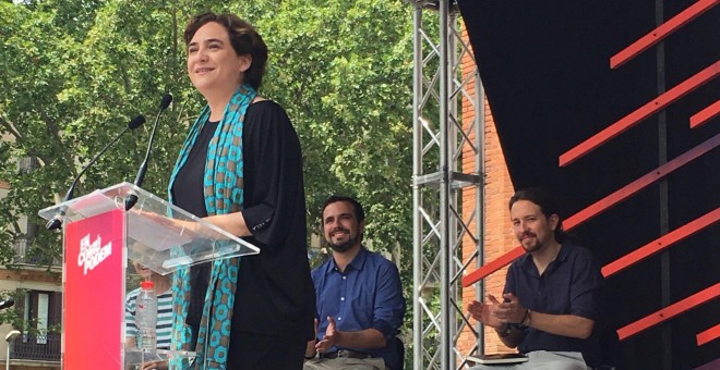 La alcaldesa de Barcelona, Ada Colau, abre el acto de campaña de En Comú Podem.