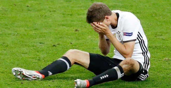 Müller se lamenta en un momento del partido de la Eurocopa ante Polonia. REUTERS/Charles Platiau