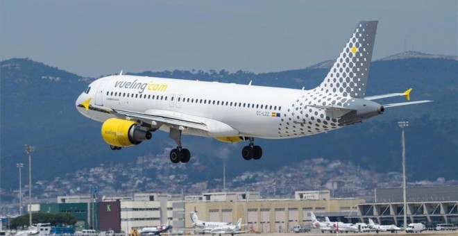 Un avión de Vueling en una foto de archivo. EFE / JOSEP LAGO