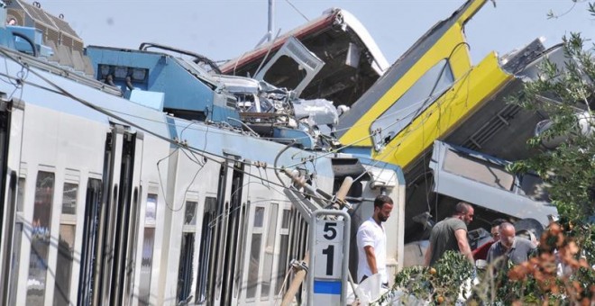 El jefe de estación de Andria admite que dio vía libre al tren siniestrado en Italia. /EFE