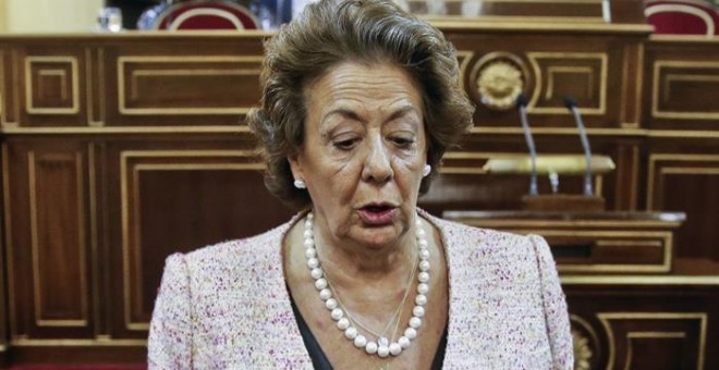 Rita Barberá, senadora del Partido Popular y exalcaldesa de Valencia, en el pleno para la composición del Senado/EFE