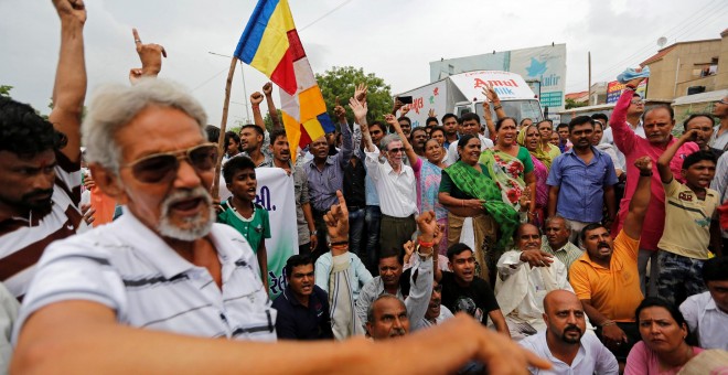 Manifestación de repulsa por el ataque por parte de un grupo de extrema derecha a varios 'intocables' en la India.- REUTERS