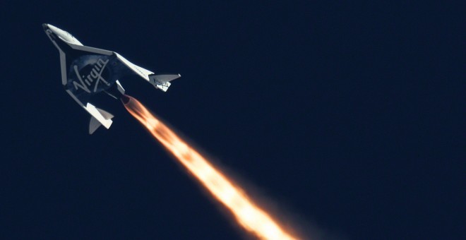 Un SpaceShipTwo de Virgin Galactic durante un vuelo de prueba en 2013.Mars Scientific/Clay Center Observatory