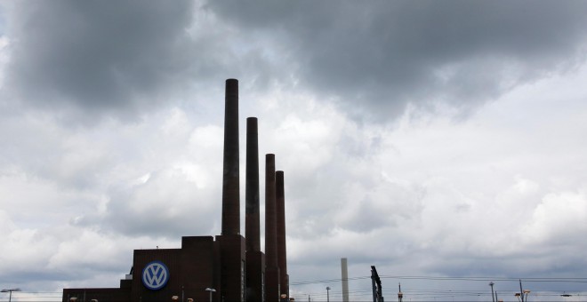 Imagen de una de las fábricas de Volkswagen en Wolfsburg/REUTERS