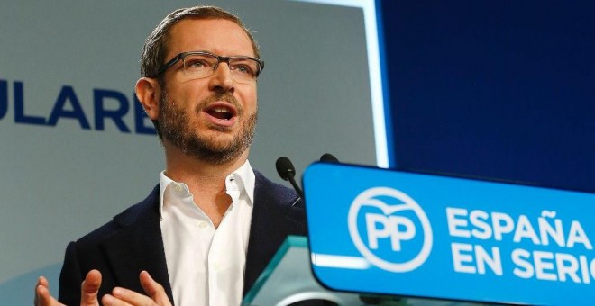 El vicesecretario de sectorial del PP, Javier Maroto. en una comparecencia en la sede nacional del PP,en la madrileña calle de Génova. EFE / J.P.Gandul