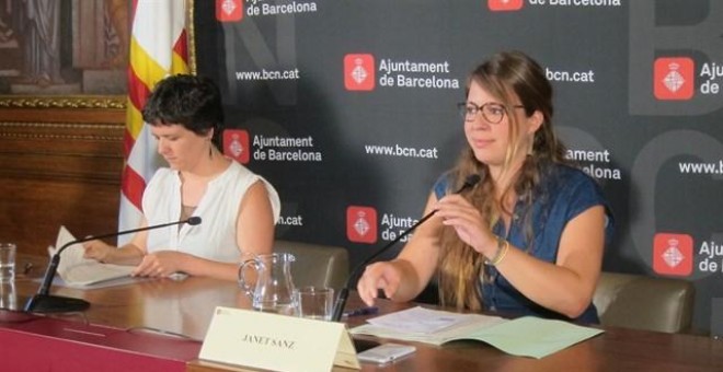 Janet Sanz y Gala Pin, durante la rueda de prensa./ EP