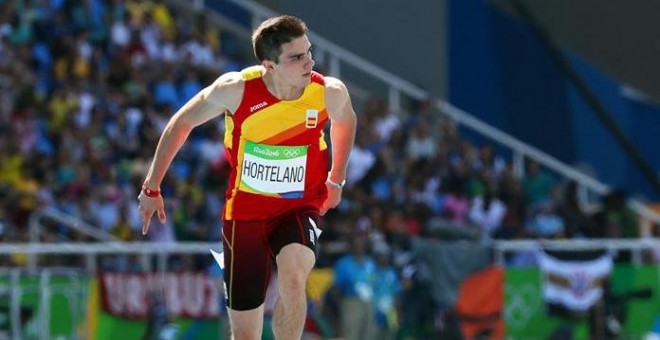 Bruno Hortelano, durante su serie de 200 metros. EFE/EPA/SRDJAN SUKI