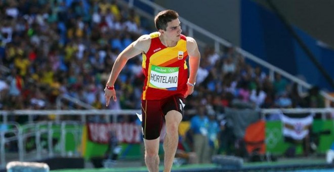 Bruno Hortelano, durante su serie de 200 metros. EFE/EPA/SRDJAN SUKI