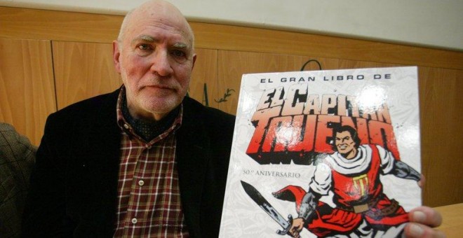 El novelista y guionista del 'Capitán Trueno', Víctor Mora, ha fallecido este miércoles a los 85 años.