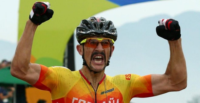 Carlos Coloma celebra la medalla de bronce en los Juegos Olímpicos. REUTERS/Paul Hanna