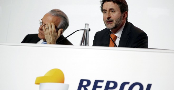 El consejero delegado de Repsol, Josu Jon Imaz, y el actual presidente de Criteria Caixa y de la fundación bancaria La Caixa  (y vicepresidente de la petrolera), Isidre Faine. REPSOL