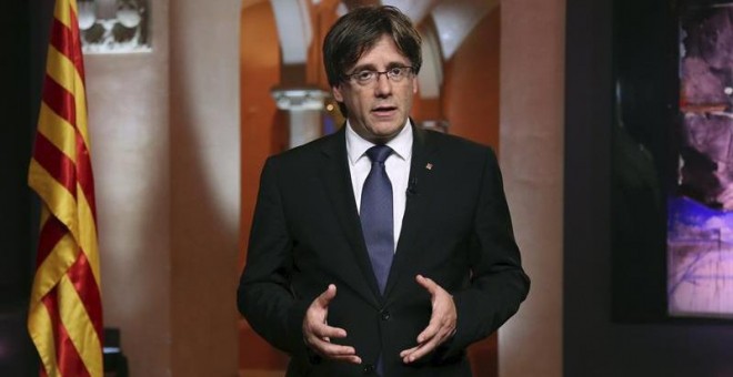 Fotografía facilitada por la Generalitat de Catalunya, del president Carles Puigdemont durante su primer mensaje institucional como presidente con motivo de la Diada. /EFE