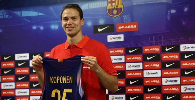 El base finlandés Petteri Koponen durante su presentación como nuevo jugador del Barcelona Lassa. /EFE