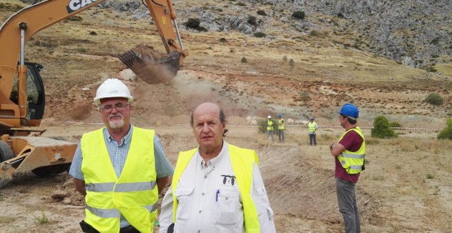 Caballero y Navarro en la primera jornada de trabajo en el Peñón del Colorado