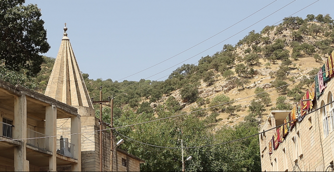 Panorámica del templo yazidí de Lalesh, en el Kurdistán iraquí.- FERRAN BARBER