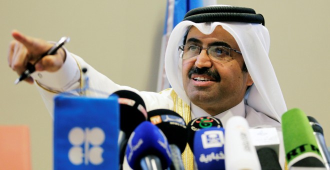 El ministro catarí de Energía y presidente de la OPEP, Mohammed Saleh Abdulla Al Sada,  tras el Foro Internacional de Energía, en Argel. REUTERS/Ramzi Boudina