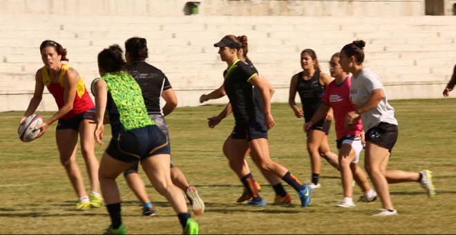 La selección femenina de rugby, durante el entrenamiento en el Campo Central.