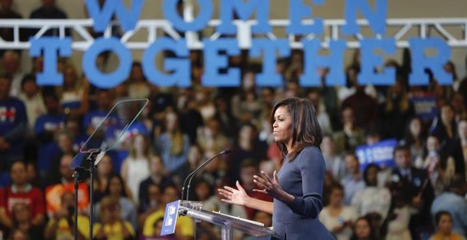 Michelle Obama critica duramente a Donald Trump durante un acto en Manchester (New Hampshire). / EFE