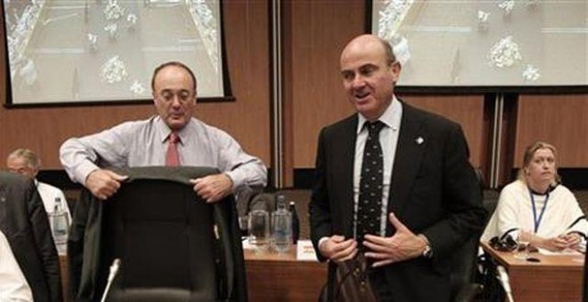 El Gobernador del Banco de España, Luis Maria Linde, y el ministro de Economía, Luis de Guindos. EFE