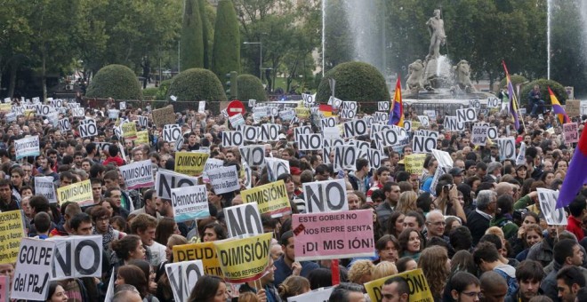 Una manifestación en la Plaza de Neptuno. REUTERS