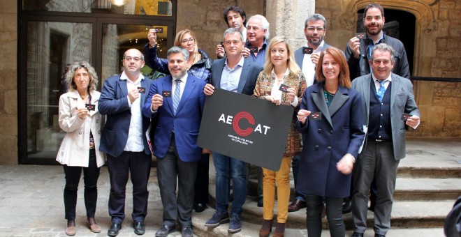 La ejecutiva de la Associació de Municipis per la Independència ha aprobado este miércoles iniciar el proceso para la creación e impulso de la Asamblea de Electos de Cataluña (AECAT). / AMI