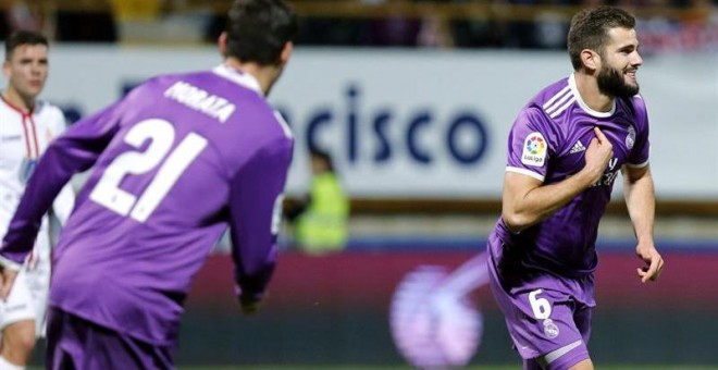 Nacho celebra su golazo, de volea, ante la Cultural Leonesa. /EFE