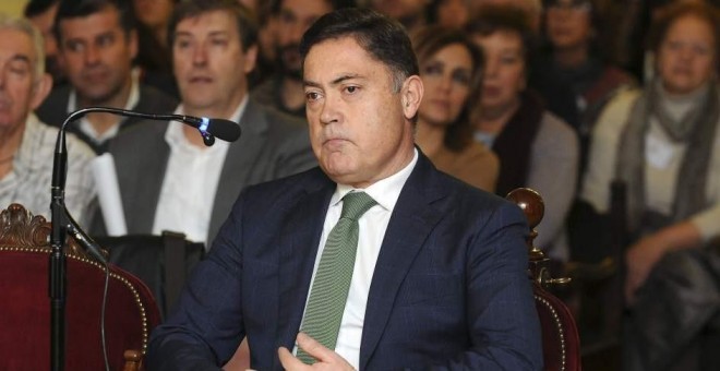 El expresidente de la Diputación de León, Marcos Martínez, durante su declaración en el juicio por el crimen de la presidenta de la Diputación de León, Isabel Carrasco. EFE