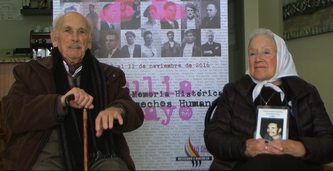 Vicente Almudéver, miliciano en la Guerra Civil española, y Nora Morales de Cortiñas, presidenta de la Asociación Madres de la Plaza de Mayo Línea Fundadora