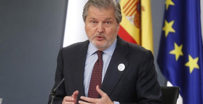 El ministro de Educación y Portavoz del Gobierno,Iñigo Méndez de Vigo, durante la rueda de prensa que ofreció en el Palacio de La Moncloa. /EFE