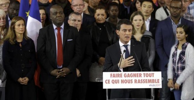 El primer ministro francés Manuel Valls en una conferencia este lunes. / REUTERS