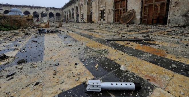 La mezquita Umayyad destrozada por la guerra en Alepo, Siria. / REUTERS