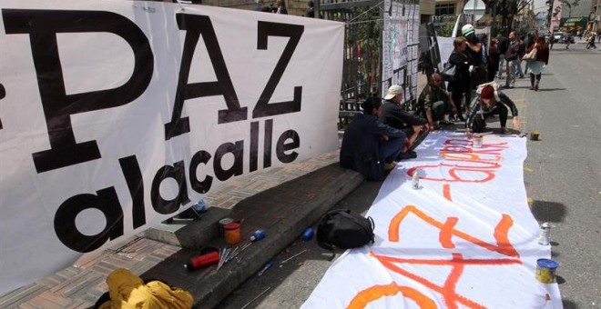 Manifestación en Bogotá frente al Palacio de Justicia. - EFE
