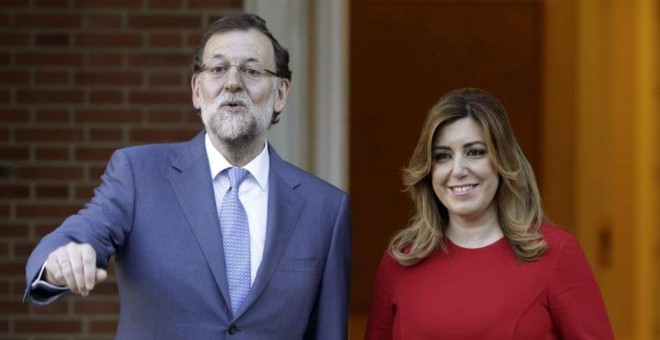 El presidente del Gobierno en funciones, Mariano Rajoy, y la presidenta andaluza, Susana Díaz, durante uno de sus encuentros institucionales en La Moncloa..-EFE
