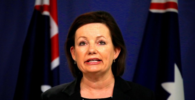 Sussan Ley, ministra de Sanidad de Australia durante una rueda de prensa. / REUTERS