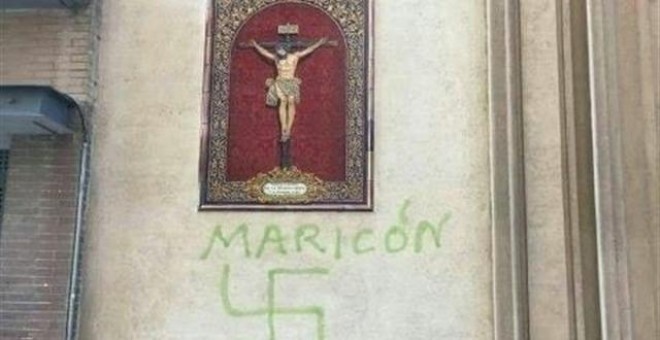 Pintan esvásticas bajo imágenes religiosas en dos iglesias de Huelva / EUROPA PRESS