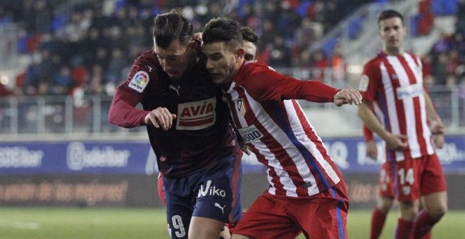 Lucas Hernández en un partido del Atlético de Madrid / EFE