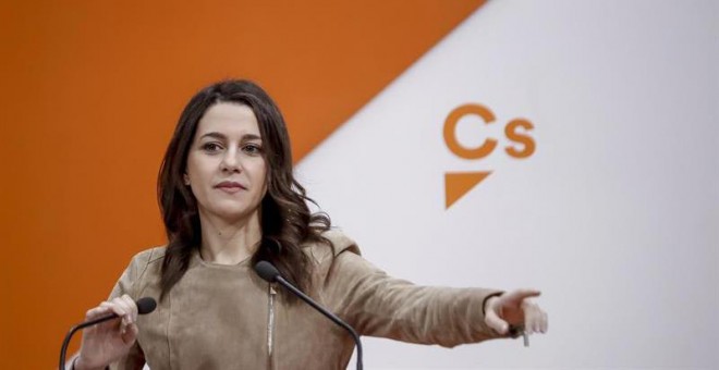 Inés Arrimadas, durante la rueda de prensa que ha ofrecido tras la primera reunión de la Ejecutiva Nacional. | EMILIO NARANJO (EFE)